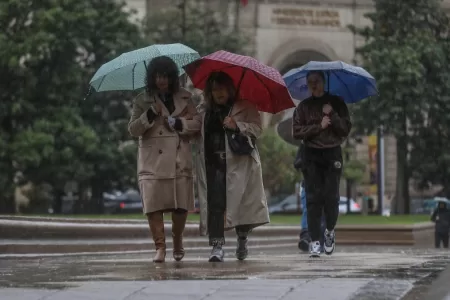 Lluvia En Santiago Frío Matinal