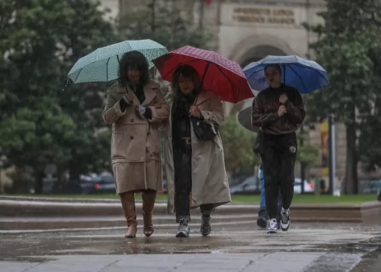 Lluvia En Santiago Frío Matinal