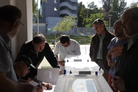 Vocal De Mesa, Radio Corazón