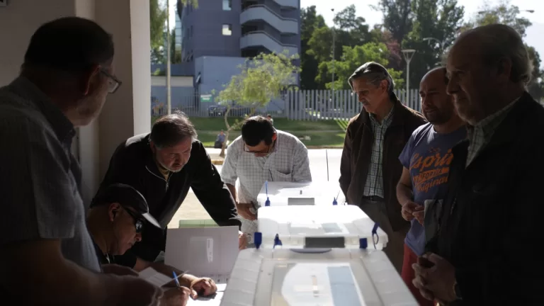 Vocal De Mesa, Radio Corazón