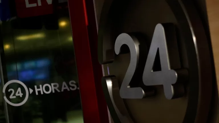 Periodista Se Despide De TVN