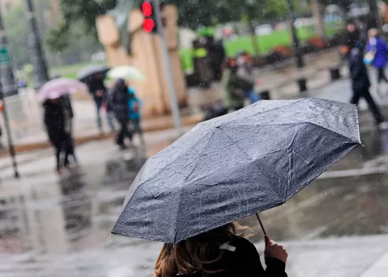 Regresa La Lluvia A Santiago