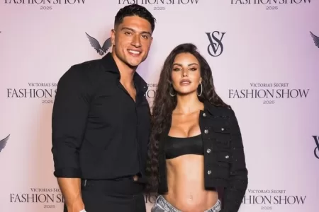 Emilia Dides Y Sammis Reyes