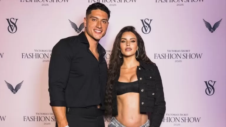 Emilia Dides Y Sammis Reyes