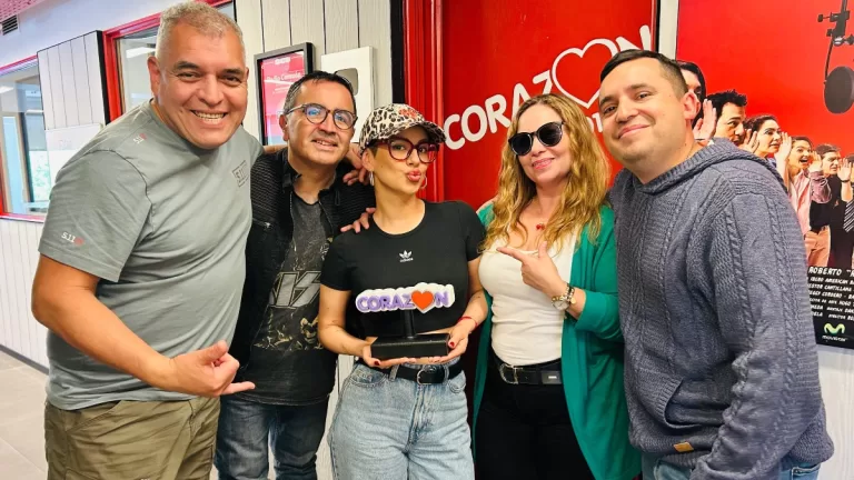 Karla Melo En Radio Corazón