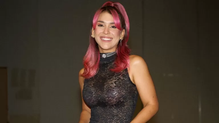 Carlyn Romero Fiebre De Baile