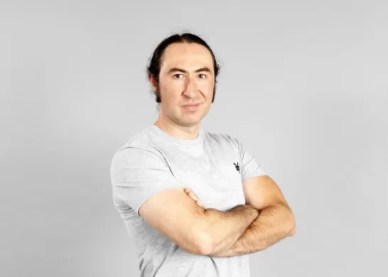 Experiencia De Mario Ortega En Mundos Opuestos