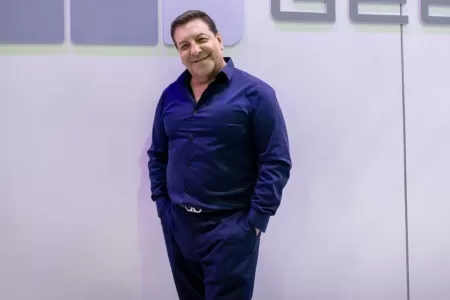 Julio César Rodríguez Cambios Estéticos En Su Rostro