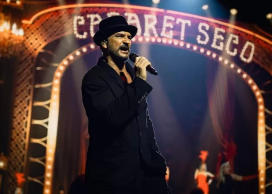 Residencia Artistica De Ricardo Arjona