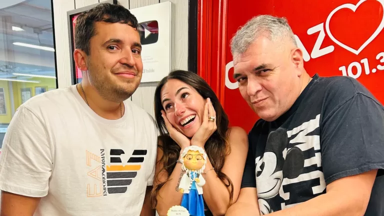 Rosario Bravo En Radio Corazón