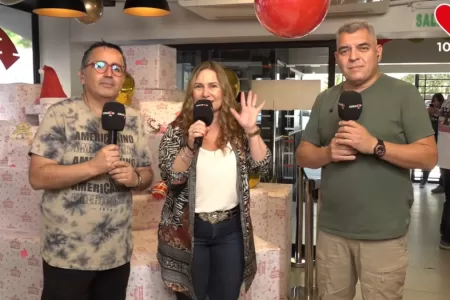 Entrega De Regalos Sorteo Radio Corazón