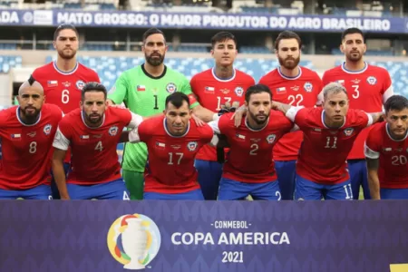 Rubi Sobre Gary Medel