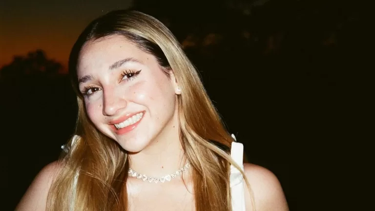 Carlita Y Operación