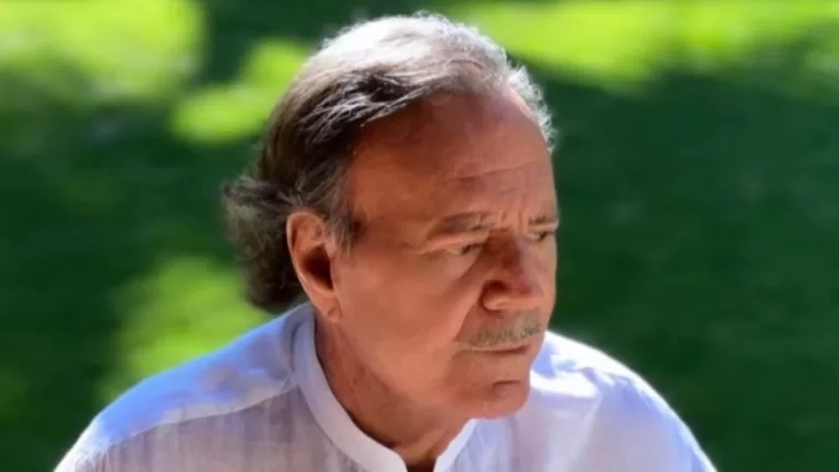 Julio Iglesias Responde A Acusaciones De Agresión Sexual