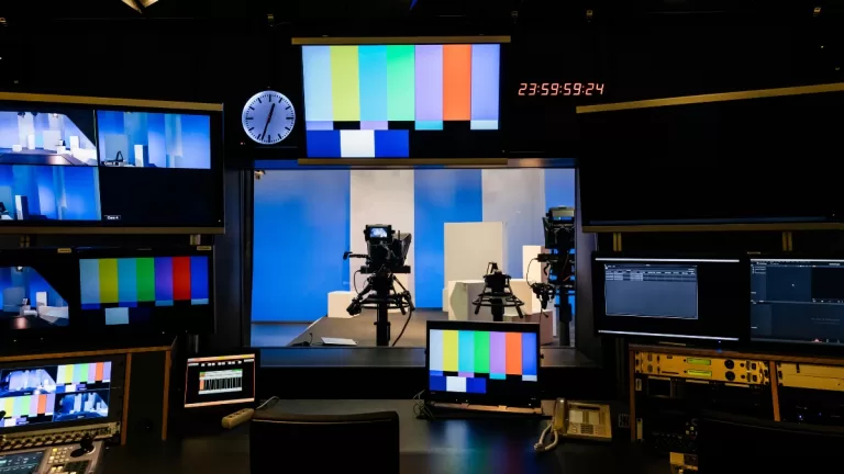 Actualizan Estado De Salud De Patricio Mladinic