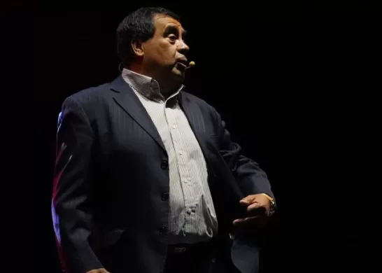 Dino Gordillo Y Denuncia Por Supuesto Beso A Menor De Edad