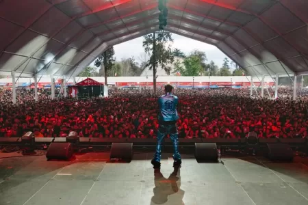 Nickoog Clk Radio Corazón