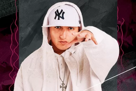 Sinaka En Gran Arena Monticello