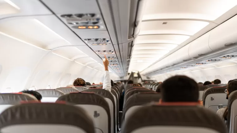 Futbolista Y Aviso De Bomba