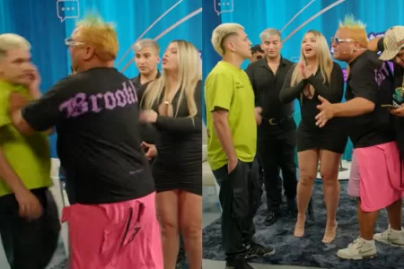 Pelea En El Programa Web