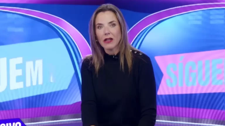 Julia Vial Arremete Contra Monserrat Álvarez