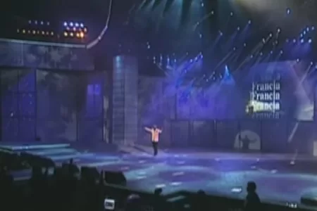Muere Peabo Bryon