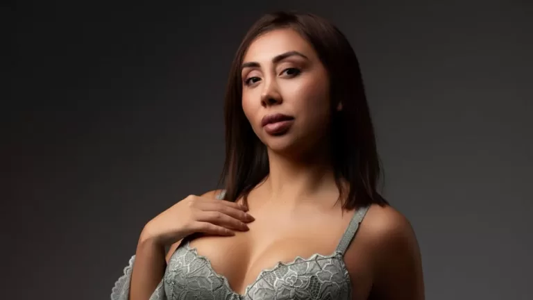 Naya Fácil