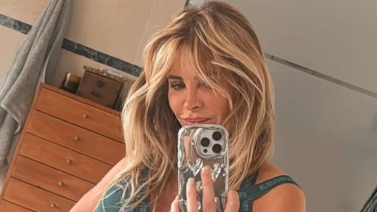 Fotos De Eva Gómez Con Polera De España