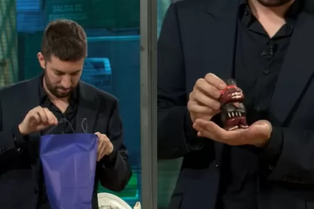 MAsrtinwhite Regalo A Broncano