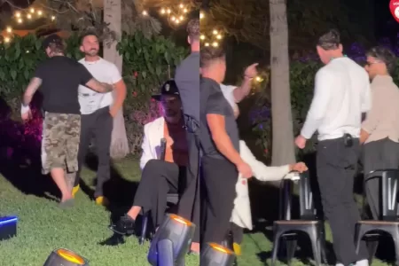 Pelea En Mega