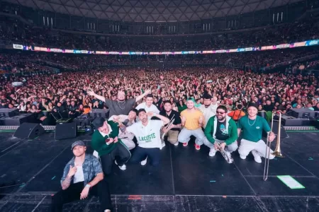 La Combo Tortuga En El Movistar Arena