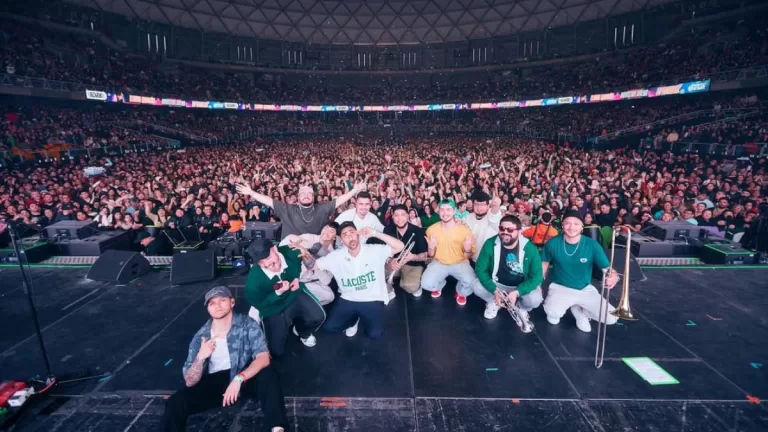 La Combo Tortuga En El Movistar Arena