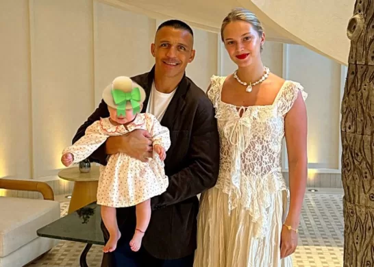Post De Novia De Alexis Sánchez