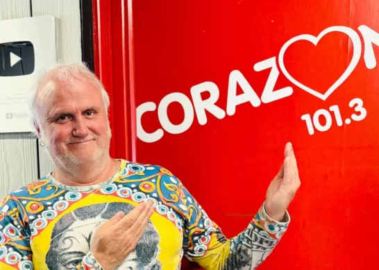 El Rumpy Presenta Su Libro En Radio Corazón